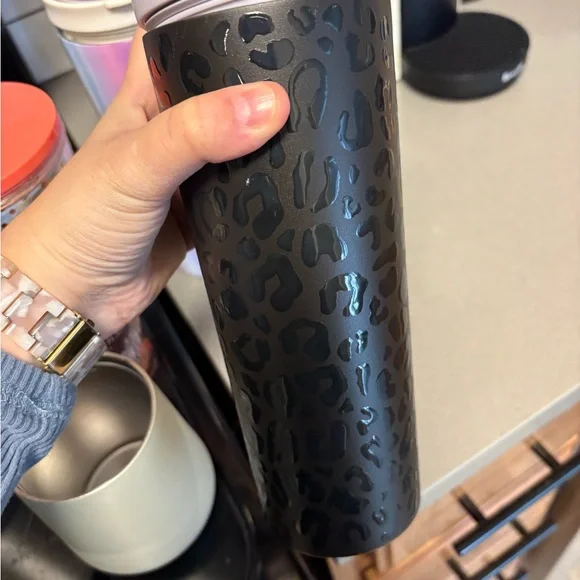 Cups - Picture 3 of 14